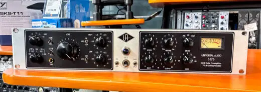 Universal Audio - 6176 Vintage Channel Strip Preamp/Compressor